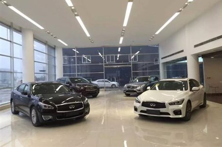 设备照片——汽修专业校内实训基地——英菲尼迪4S店