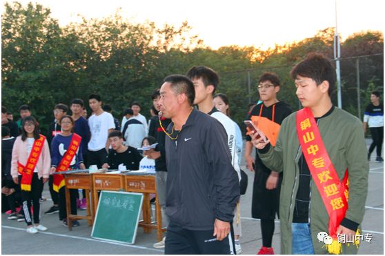 说明: https://mmbiz.qpic.cn/mmbiz_png/QsAtBZK3tia8svMVc7oY1Wgz4mGWV4re1KxUfSxdh50trbMN2kA94rWPvsPNpnfqb5pGr8QEkmZeHJF2VbrK5KA/640?wx_fmt=png