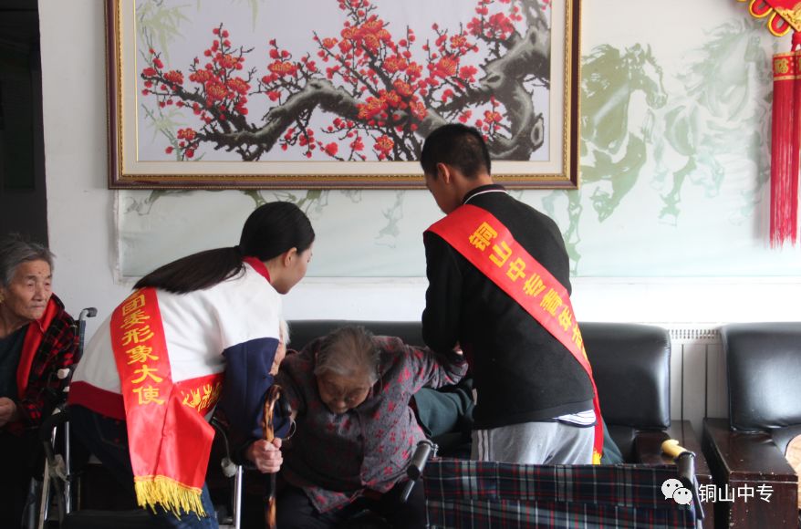 说明: https://mmbiz.qpic.cn/mmbiz_png/QsAtBZK3tiaibGh2Ft2dLpmnSpuiaIrwSNcVEXnmicdeI3s3ibY22tjEf4PiaQtYw1BoevwUQ7s8HQZFy3eoiasP0PadQ/640?wx_fmt=png