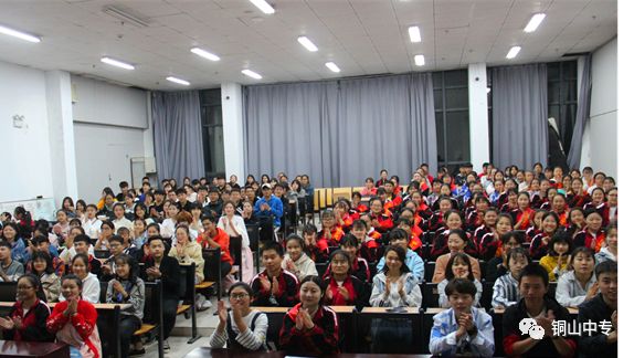 说明: https://mmbiz.qpic.cn/mmbiz_png/QsAtBZK3tiaib9hPYDZIxyP7bQrurQpEGvmWlgF4OvQLLFr1v0oXAibxIrmzO1VicRrRpK79ZnHicIp4OTVUGsA73gA/640?wx_fmt=png