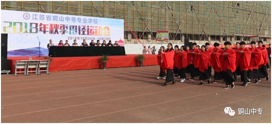 说明: https://mmbiz.qpic.cn/mmbiz_png/QsAtBZK3tia8tE9v5gmdSvlfEKQtqdef0HfPHkjibPZeNK9icyibkEfJKHmUValWzv01EibBvrViawSEicCwyZs9j9vkw/640?wx_fmt=png