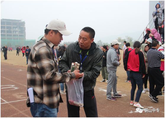 说明: https://mmbiz.qpic.cn/mmbiz_png/QsAtBZK3tia8tE9v5gmdSvlfEKQtqdef0V6eaKbTA1ShEGlIBfRibIs5yFYcAicWO7HNiaibbRcU3Uh6EYvMCILu3Wg/640?wx_fmt=png