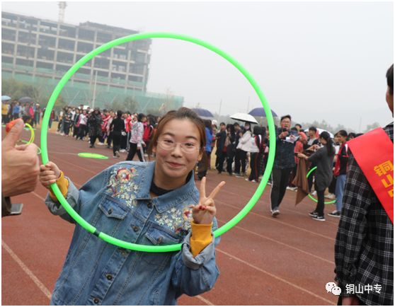 说明: https://mmbiz.qpic.cn/mmbiz_png/QsAtBZK3tia8tE9v5gmdSvlfEKQtqdef04YaFpHLskJxUvN6g0j0icTgrZh6YAcXJqlmXWuAFibDC9P1uJM9lgLQA/640?wx_fmt=png