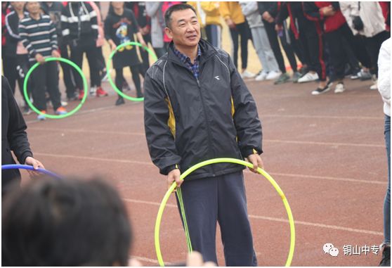 说明: https://mmbiz.qpic.cn/mmbiz_png/QsAtBZK3tia8tE9v5gmdSvlfEKQtqdef04rl5LFJnTwRd6clDNFoO82u2axOFKaFYbk2HpqvvZT1ZCFZw7XXgRA/640?wx_fmt=png