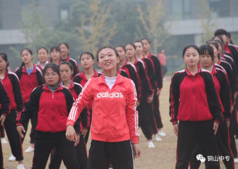 说明: https://mmbiz.qpic.cn/mmbiz_png/QsAtBZK3tiaicicdbfpibPrWg468KMBszibF38wtRDovoMhaXBdxChxj9bm9q6rxibWjEzIHFfbndDSSuKia1CVbiaZNOw/640?wx_fmt=png