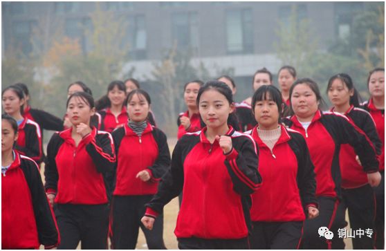 说明: https://mmbiz.qpic.cn/mmbiz_png/QsAtBZK3tiaicicdbfpibPrWg468KMBszibF3mOQVOHxTZOEfvJ2sIqUAMkcYGPoDtc76z6gxLaTm5WY7ZoR7NJgxRA/640?wx_fmt=png