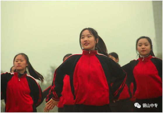 说明: https://mmbiz.qpic.cn/mmbiz_png/QsAtBZK3tiaicicdbfpibPrWg468KMBszibF3hrVnUwyNhISPmr4lpPDHhhhBicjkkiaBzQLmcCd5cHmGIqgHMAz2CdaQ/640?wx_fmt=png