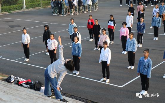 说明: https://mmbiz.qpic.cn/mmbiz_png/QsAtBZK3tia9TMrL6fjhkDXbbW27icX8miaVjwKaJChicXEea5ZxQpQrUycicU45WXNdCgaQ338CKwPDdkicXwz3iagdg/640?wx_fmt=png