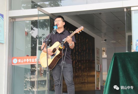 说明: https://mmbiz.qpic.cn/mmbiz_png/QsAtBZK3tia9TMrL6fjhkDXbbW27icX8miabaD1tJD3cHPvUhbUZeONjHZYRceQOZiatZrT5Oj1gicYrZXibet4qxNUw/640?wx_fmt=png