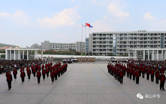 说明: https://mmbiz.qpic.cn/mmbiz_png/QsAtBZK3tia9TMrL6fjhkDXbbW27icX8miaEAceNg3zP4PHvoZaVBcpibZAehzklaMRianJAkf5y5tVrWqAlg1HbyMw/640?wx_fmt=png