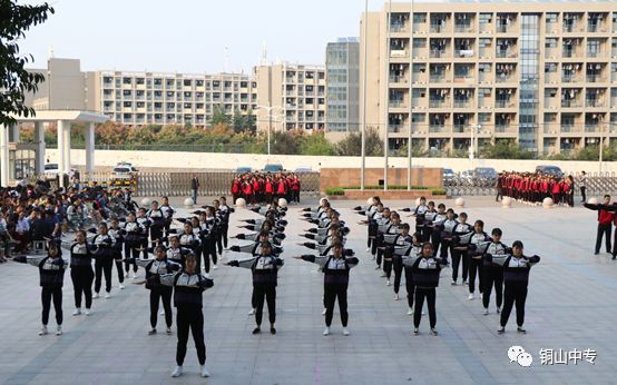 说明: https://mmbiz.qpic.cn/mmbiz_png/QsAtBZK3tia9TMrL6fjhkDXbbW27icX8miaxuWbvg7nRoHuQOic3HnJVF61ZEdtBERFcg1AoaS3aSZR6ddic9P4kUAA/640?wx_fmt=png
