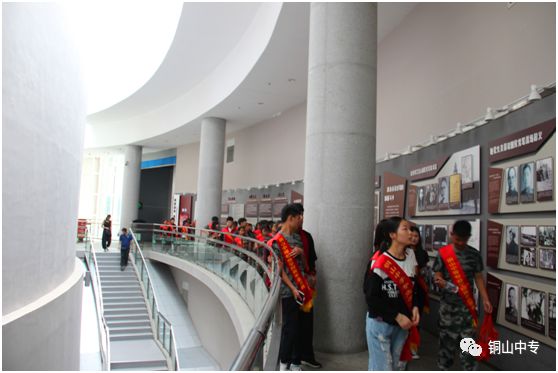 说明: https://mmbiz.qpic.cn/mmbiz_png/QsAtBZK3tia8eiboH3NkVJQCbReLHmJYbpYpq6psc9u2Yx9R3mKXSkVLe6x6TsPYk23XRztum3uaKZHCzMEJcy1A/640?wx_fmt=png