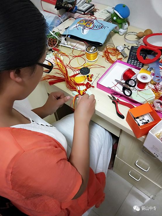 说明: https://mmbiz.qpic.cn/mmbiz_png/QsAtBZK3tia9jQ2BKmKdrpPncOgzGcEPUBTkibV98hGH7jrT6E2CSMEDc3tD8EdiaUkpaSdx2MTVUY17icTH0aWMUw/640?wx_fmt=png