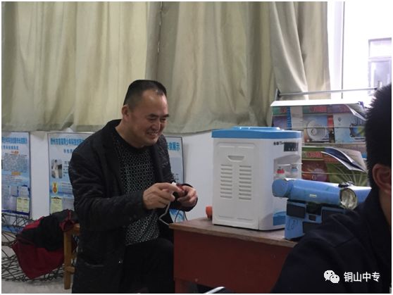 说明: https://mmbiz.qpic.cn/mmbiz_png/QsAtBZK3tia85xu6JwaodIk2VMnYqWQE8S9XrkuoWWW0zhAr05uHsZ6V2vBNQmEC59qK8JLHvWsGRTLykpwDAtw/640?wx_fmt=png