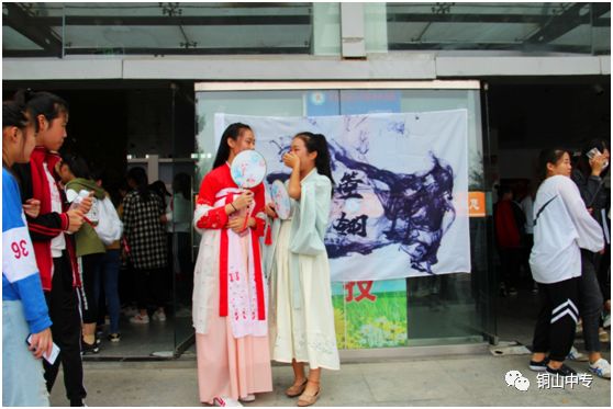 说明: https://mmbiz.qpic.cn/mmbiz_png/QsAtBZK3tia85xu6JwaodIk2VMnYqWQE8XvyPy6LrnXDfFpLbM0jxElibNewLRDgfF1EHh00Lf90yHSicqLbwVmyQ/640?wx_fmt=png