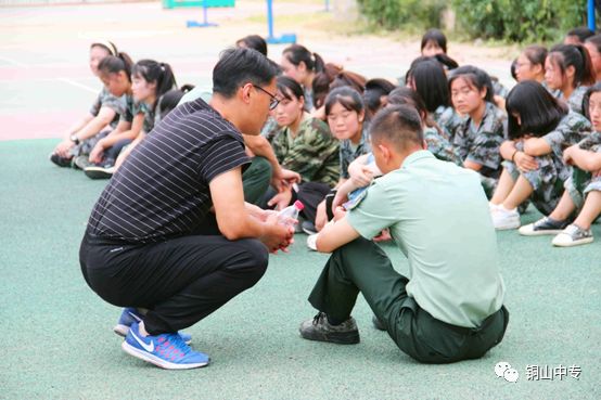 说明: https://mmbiz.qpic.cn/mmbiz_png/QsAtBZK3tiaibElbXzIDvXh5QickL7ibUaFD1ibz7gsMGHyUApbWAT4jHsDghxaUGDOLGqGGHIrMS8V5hU816iaDJeKw/640?wx_fmt=png