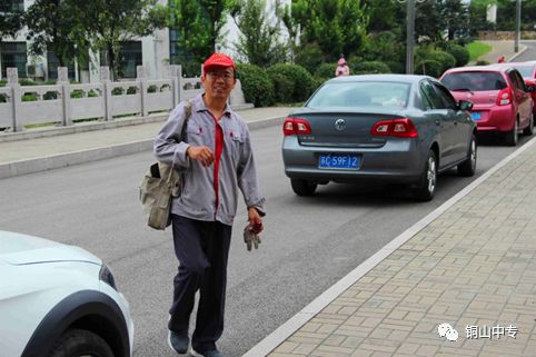 说明: https://mmbiz.qpic.cn/mmbiz_png/QsAtBZK3tiaibElbXzIDvXh5QickL7ibUaFDORjh3GLLic6bRA1iaXpqibHMIS1TjcVKk7YFNzuOQtEm5HQjoB20IfxIA/640?wx_fmt=png