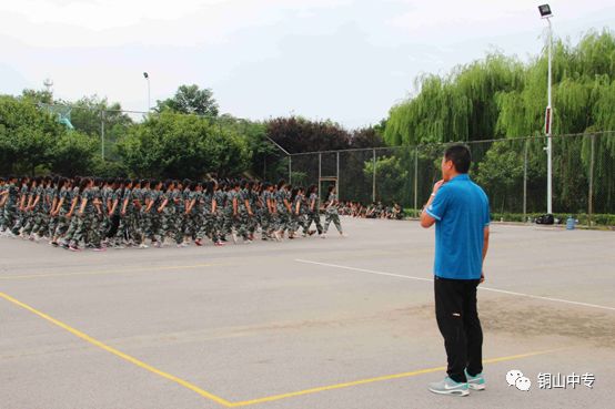 说明: https://mmbiz.qpic.cn/mmbiz_png/QsAtBZK3tiaibElbXzIDvXh5QickL7ibUaFDRrAC2uCpl3hTOPqEmB0ASDbpGXhkfZibrVsXtasicicIjkViaFN4bQU85A/640?wx_fmt=png