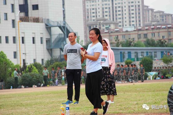 说明: https://mmbiz.qpic.cn/mmbiz_png/QsAtBZK3tiaibElbXzIDvXh5QickL7ibUaFDSHnTUnW1g2ZNibibhAHKicCVe7l7AIcRxpiamLnRnDibhMbuHuDBQ09ibEPA/640?wx_fmt=png