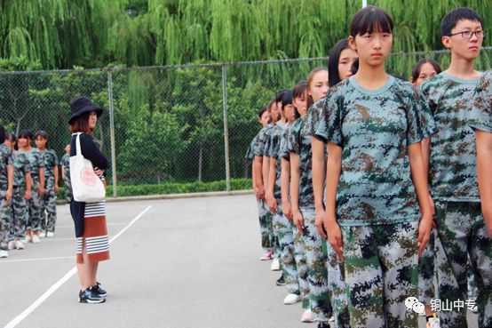 说明: https://mmbiz.qpic.cn/mmbiz_png/QsAtBZK3tiaibElbXzIDvXh5QickL7ibUaFDpK2fKnXZHb2x4PJvzza0Pq1MQkBzBO3cK0XoCbWXmrs6wnUnk6WxWQ/640?wx_fmt=png
