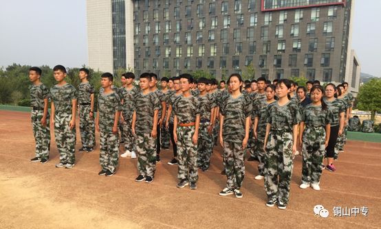 说明: https://mmbiz.qpic.cn/mmbiz_png/QsAtBZK3tiaibElbXzIDvXh5QickL7ibUaFDvrkoPOhJXqBSrxribCXYdITRR8UIbmQiaotW4l183IuWxhayEdrnrj4A/640?wx_fmt=png