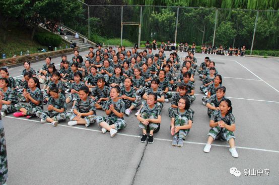 说明: https://mmbiz.qpic.cn/mmbiz_png/QsAtBZK3tiaibElbXzIDvXh5QickL7ibUaFDlFcFkwpXE5N9bs1qDzkHf20r6TZfjCia3IKqpDZgtFOah2WhibTgYdTQ/640?wx_fmt=png