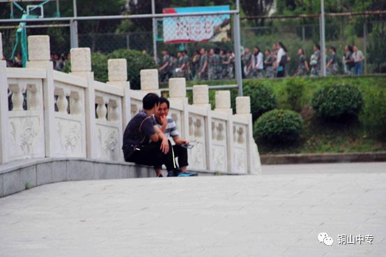说明: https://mmbiz.qpic.cn/mmbiz_png/QsAtBZK3tiaibElbXzIDvXh5QickL7ibUaFDjzbicHh4bkhhibJZGLVJKibIWZxvPKMYF4uIM9RfzRH9xBTJdiclPj7rPw/640?wx_fmt=png