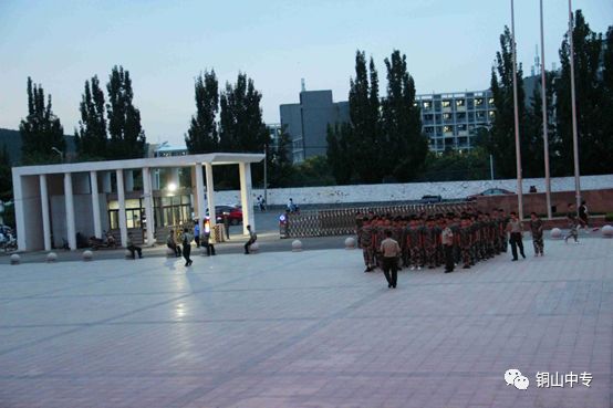 说明: https://mmbiz.qpic.cn/mmbiz_png/QsAtBZK3tiaibElbXzIDvXh5QickL7ibUaFDHyyDKeXhJtibk7Q0BeJRKF9O43p3M3BIesLlKDbD4wsic8uN70kibUDaQ/640?wx_fmt=png