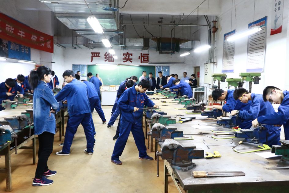 https://mmbiz.qpic.cn/mmbiz_png/QsAtBZK3tiaibsuCykNJEz2eoF3aWezebDJyEOba0qPG0tFDK2KhCxayFPVVunaibtnKXKyNkicUr6L3PcVUAxxAWw/640?wx_fmt=png&tp=webp&wxfrom=5&wx_lazy=1&wx_co=1