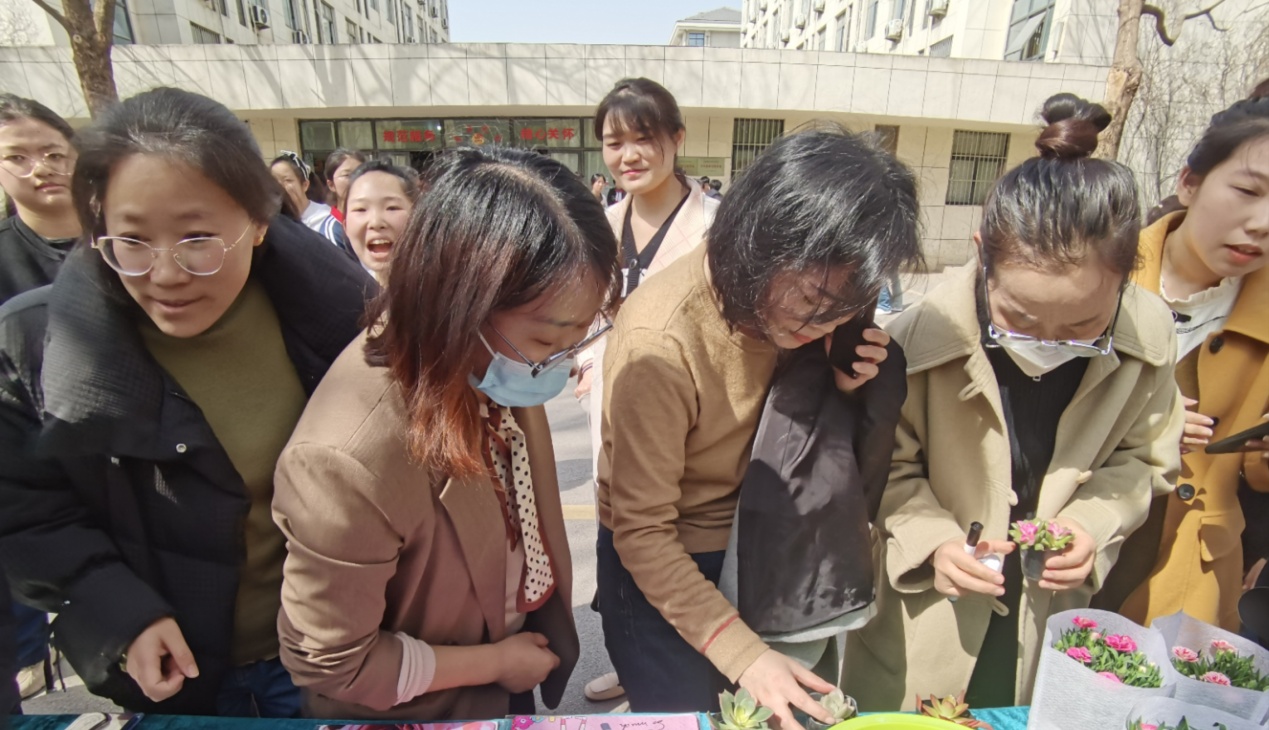 C:\Users\Administrator\Desktop\38妇女节公众号\微信图片_20230308211257.jpg