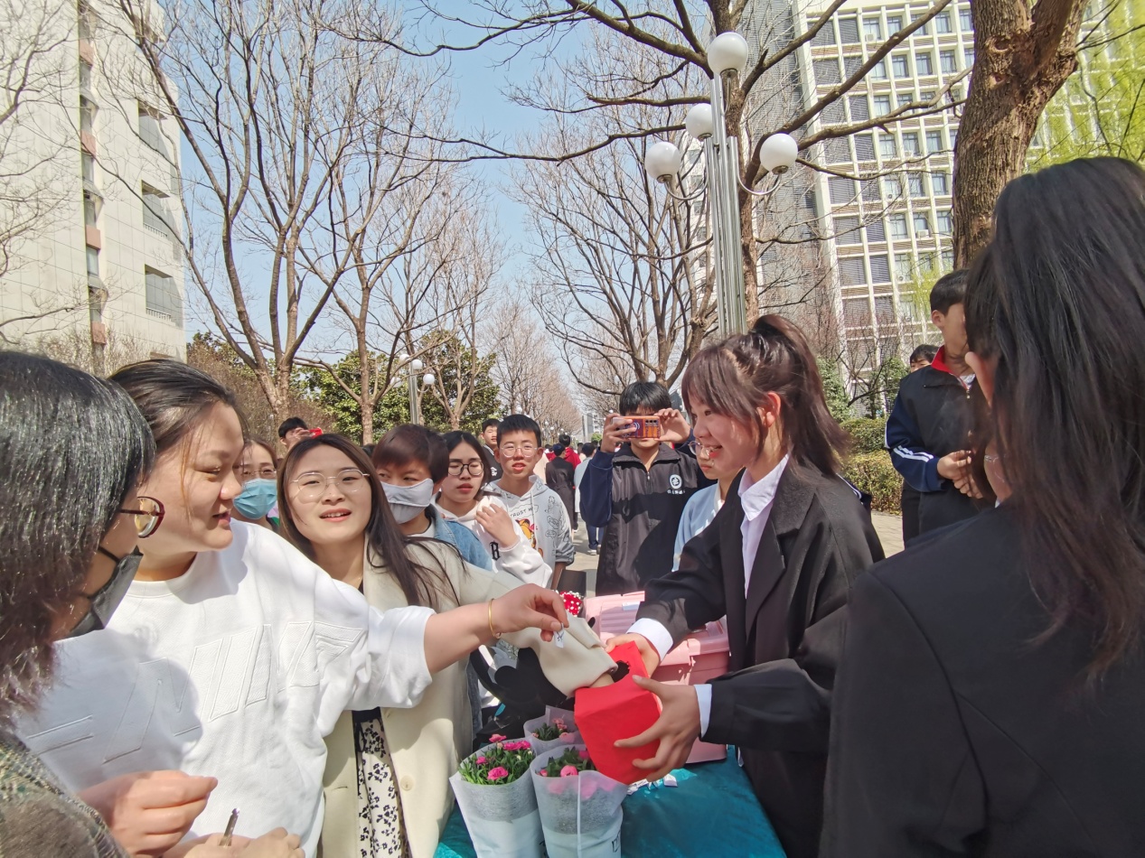 C:\Users\Administrator\Desktop\38妇女节公众号\微信图片_20230308211302.jpg